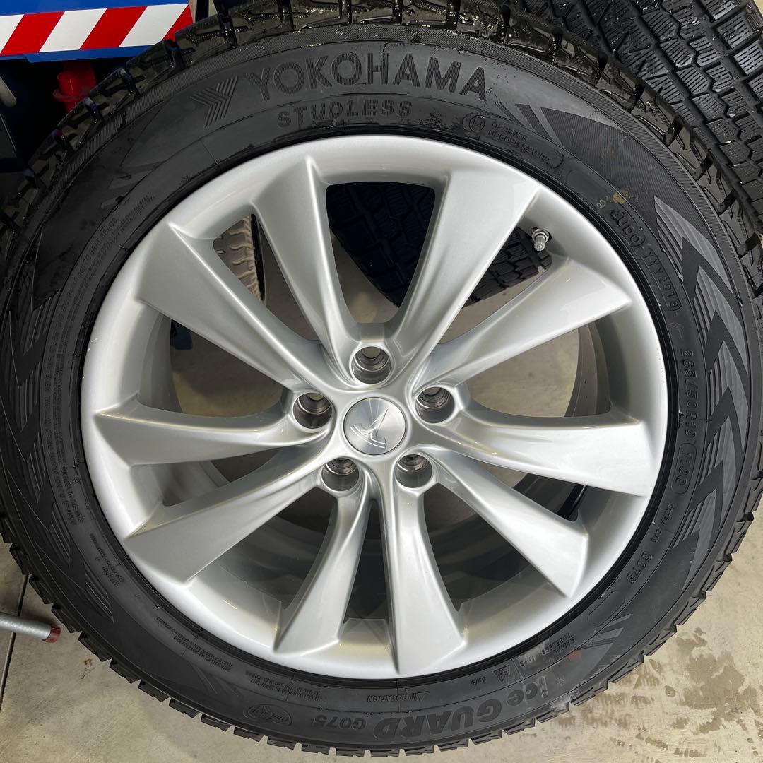 テスラX純正ホイール スタッドレスタイヤ付19インチ4本セット