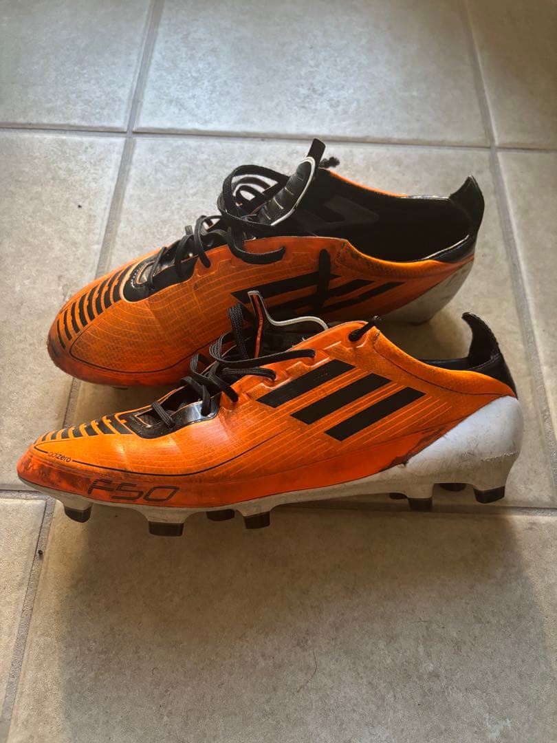 adidas F50 サッカースパイク