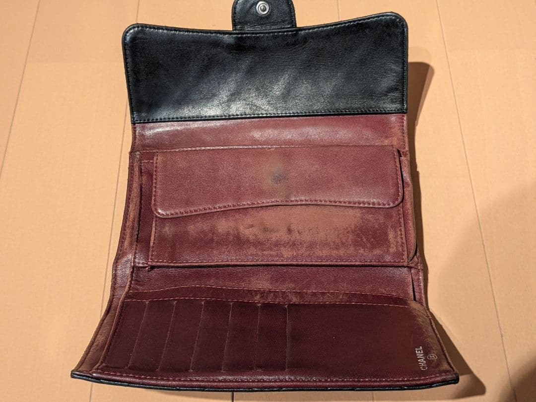 CHANEL ブラック マトラッセ ラムスキン 長財布