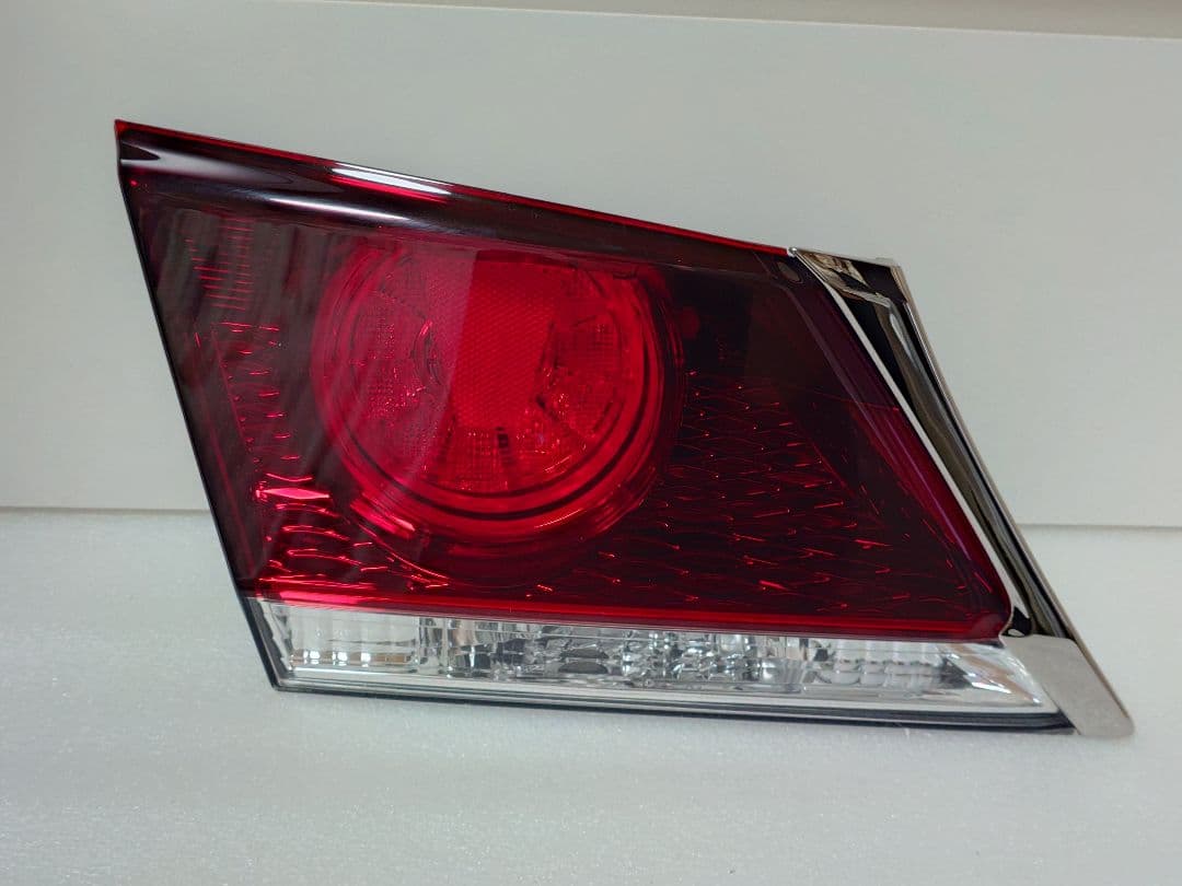トヨタ 210系 クラウン アスリートS ハイブリッド 前期 テールランプ 純正