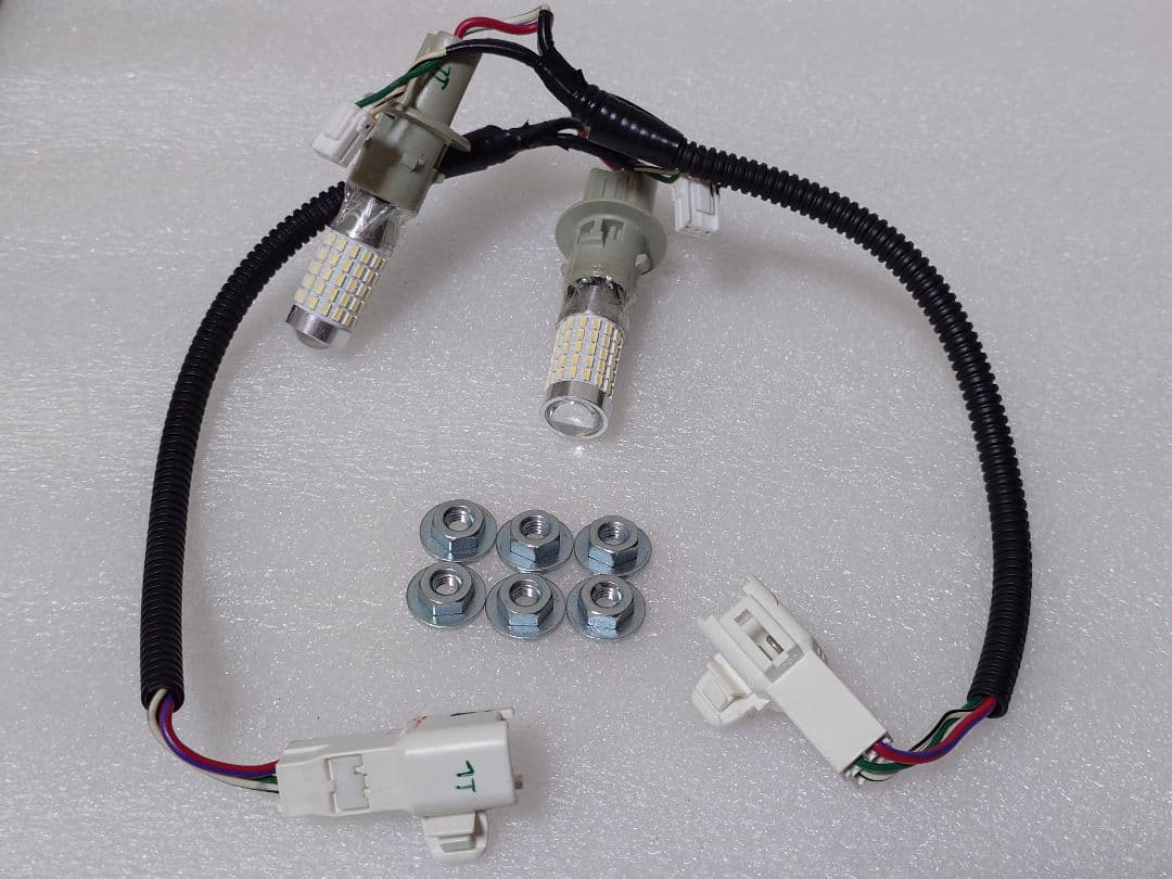 トヨタ 210系 クラウン アスリートS ハイブリッド 前期 テールランプ 純正