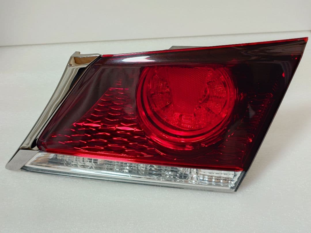 トヨタ 210系 クラウン アスリートS ハイブリッド 前期 テールランプ 純正