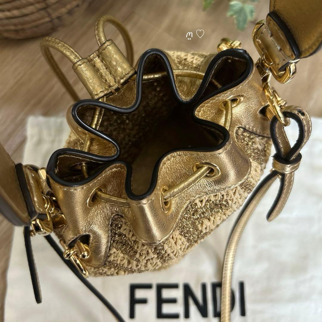 FENDIフェンディ　モントレゾールミニバッグ　ラフィア　カゴ　ハンドショルダー