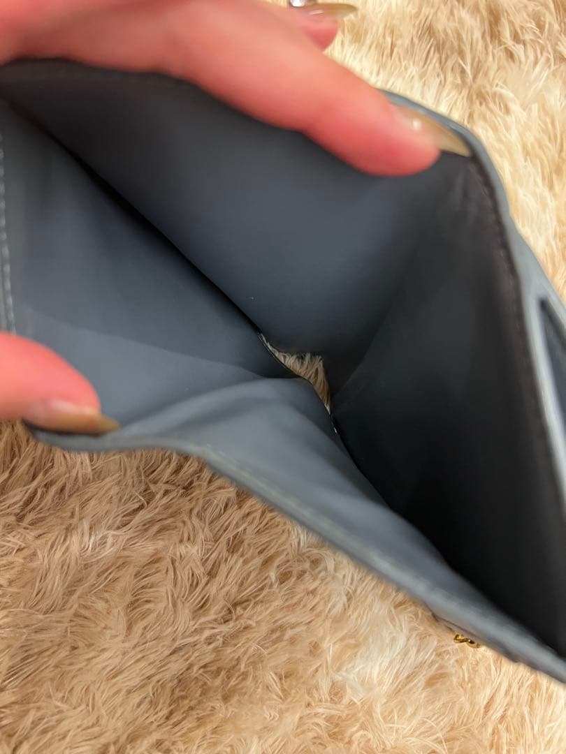 ボッテガヴェネタ　二つ折り財布