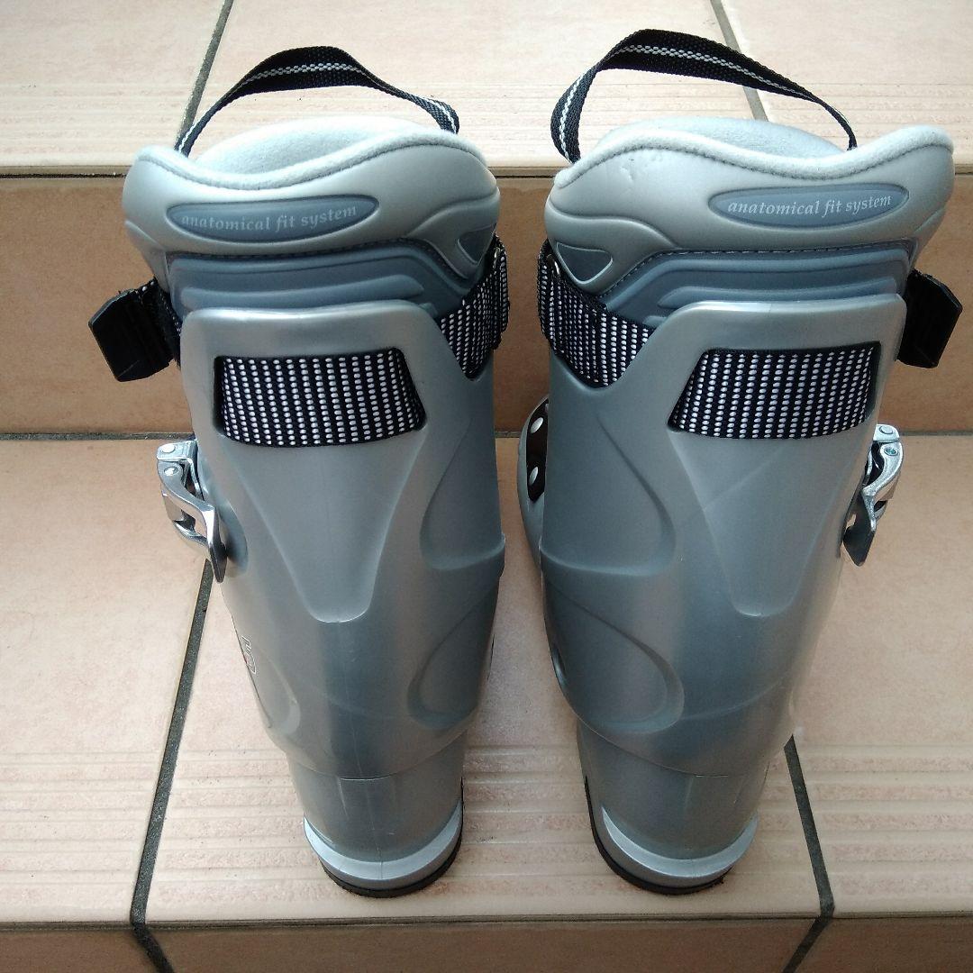 【超美品】軽めの日本製スキーブーツ GEN FACTORY CARVE 5