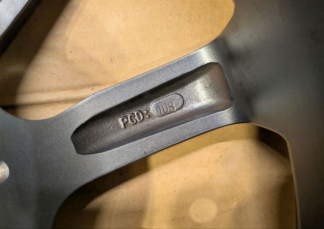 プジョー208/シトロエンC3用ホイール送料込