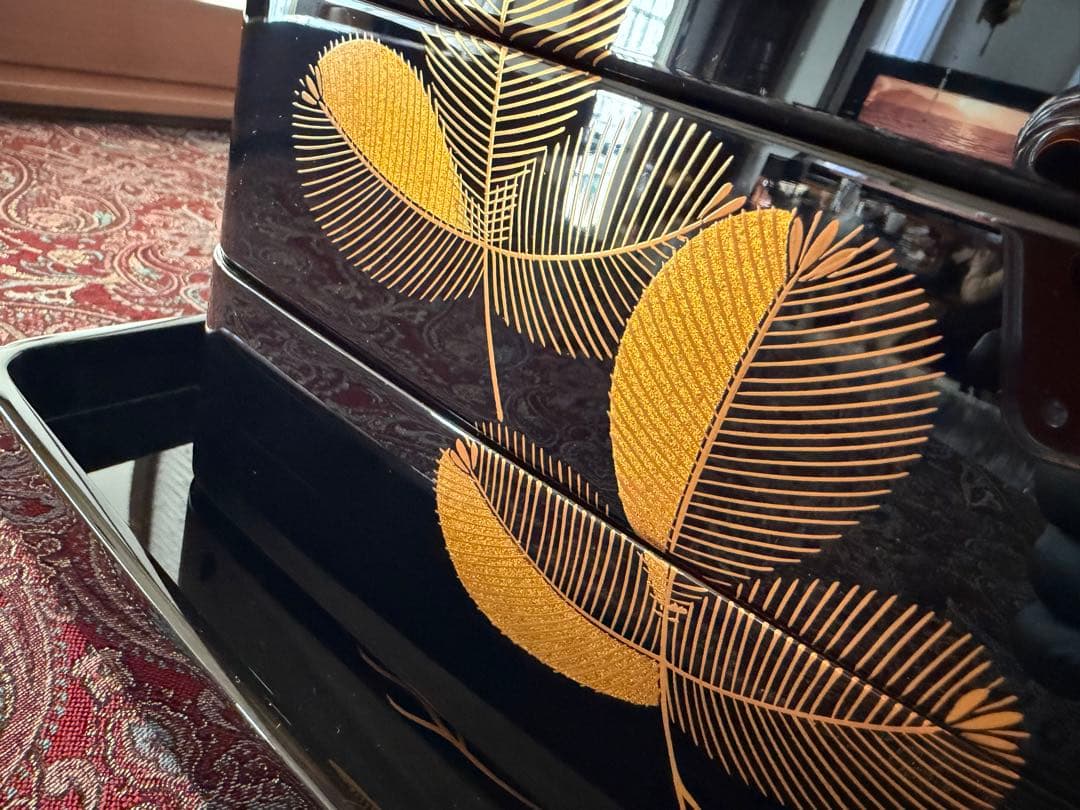 輪島塗 春光斎作 高級漆器 天然木若松蒔絵 三段重 重箱 重台付 紙箱＆桐共箱