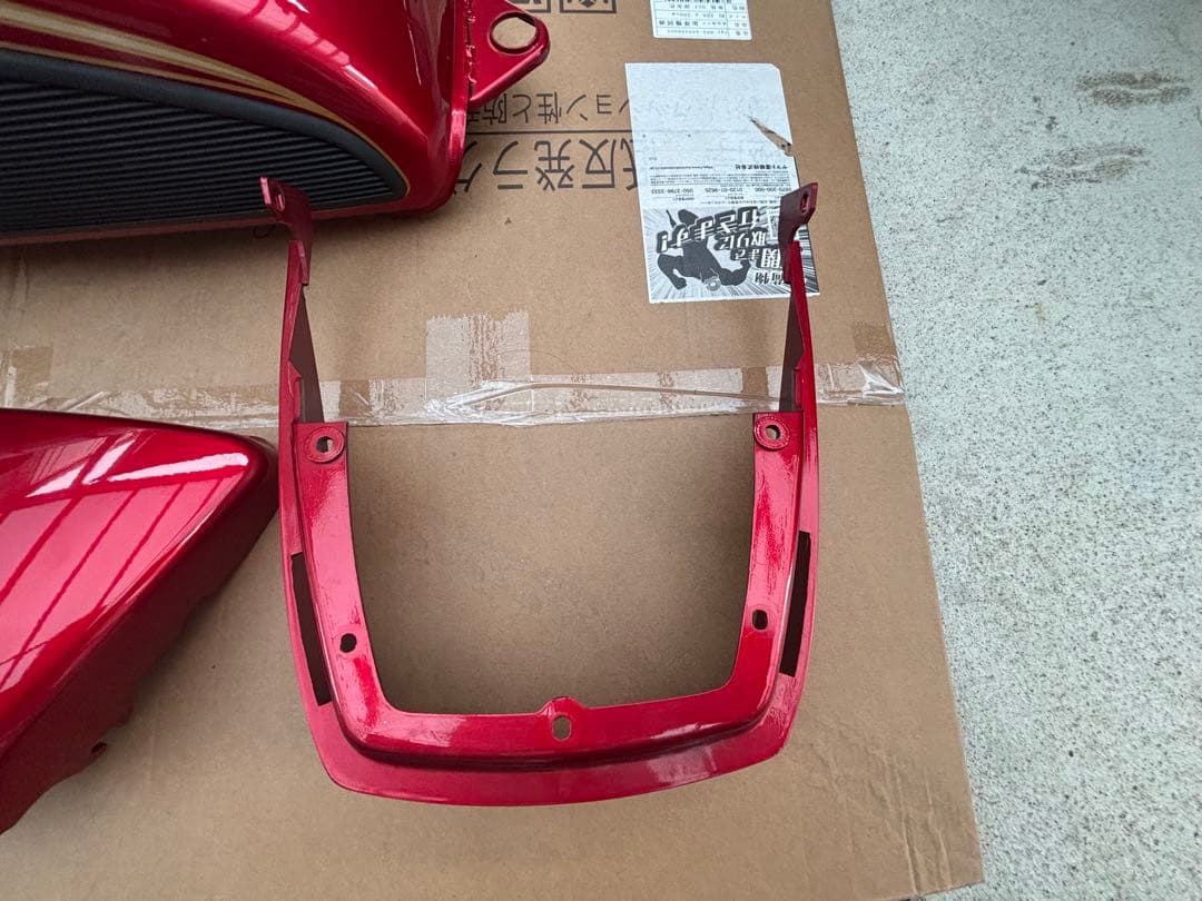 Yamaha SR400 fi タンクとパーツセット レッド