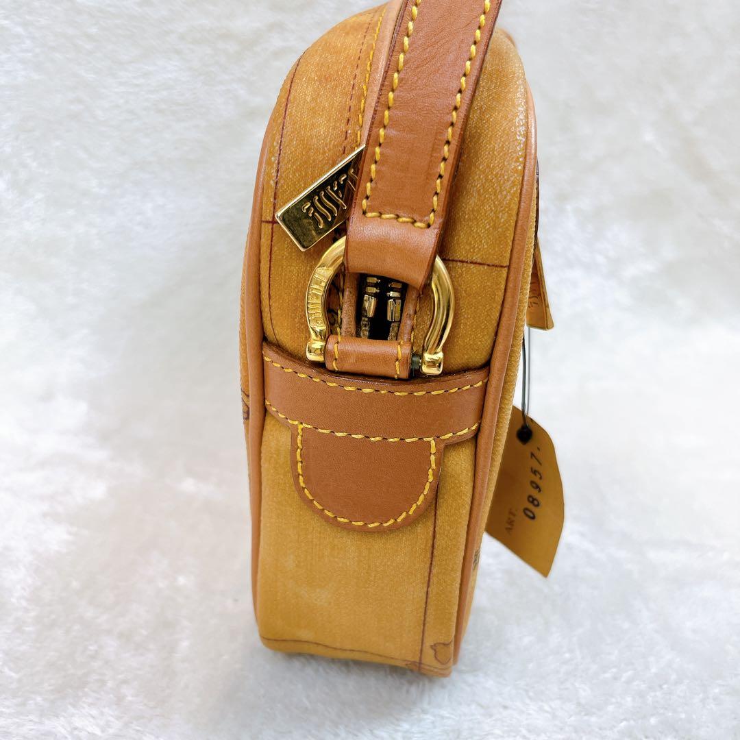 新品✨プリマクラッセ　ショルダーバッグ　世界地図柄　レザー　斜め掛け