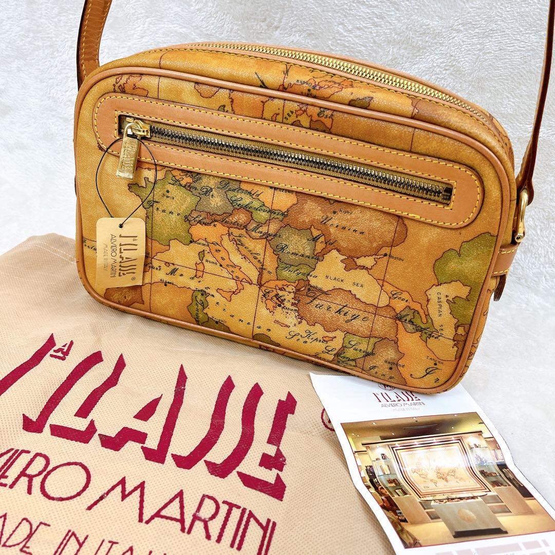新品✨プリマクラッセ　ショルダーバッグ　世界地図柄　レザー　斜め掛け