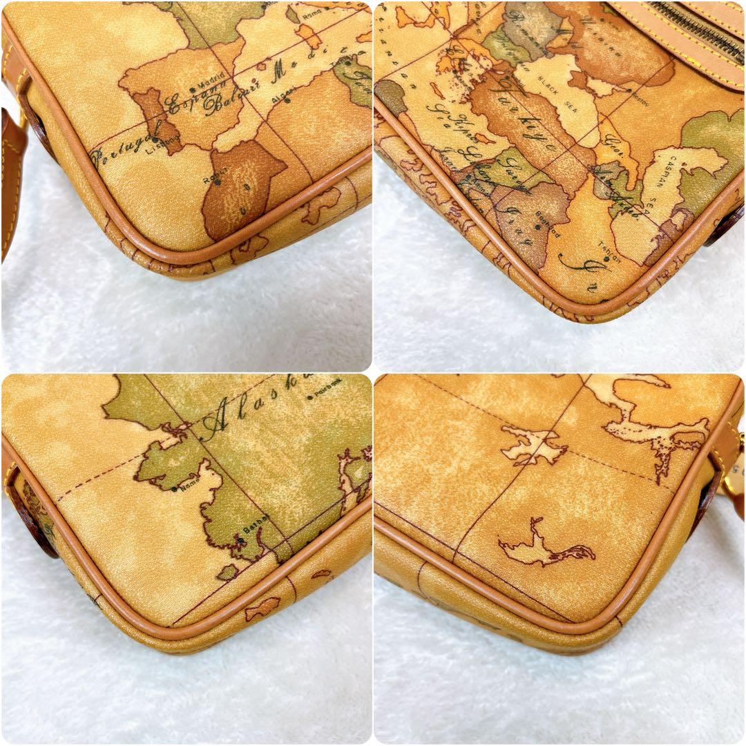 新品✨プリマクラッセ　ショルダーバッグ　世界地図柄　レザー　斜め掛け