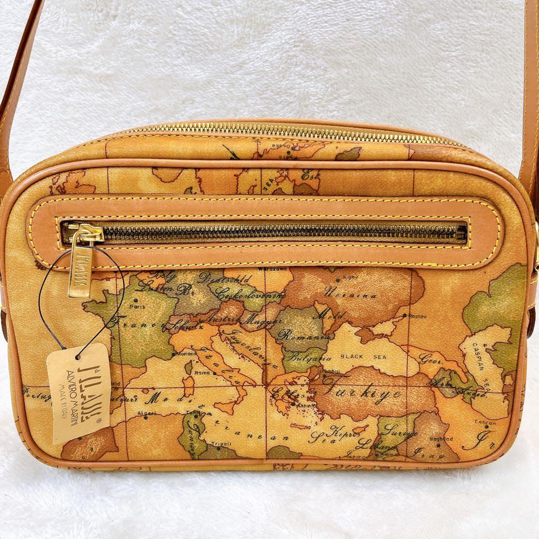 新品✨プリマクラッセ　ショルダーバッグ　世界地図柄　レザー　斜め掛け