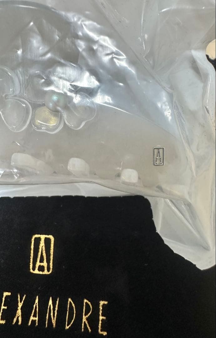 新作【新品未使用】アレク 希少　花　クリップ M