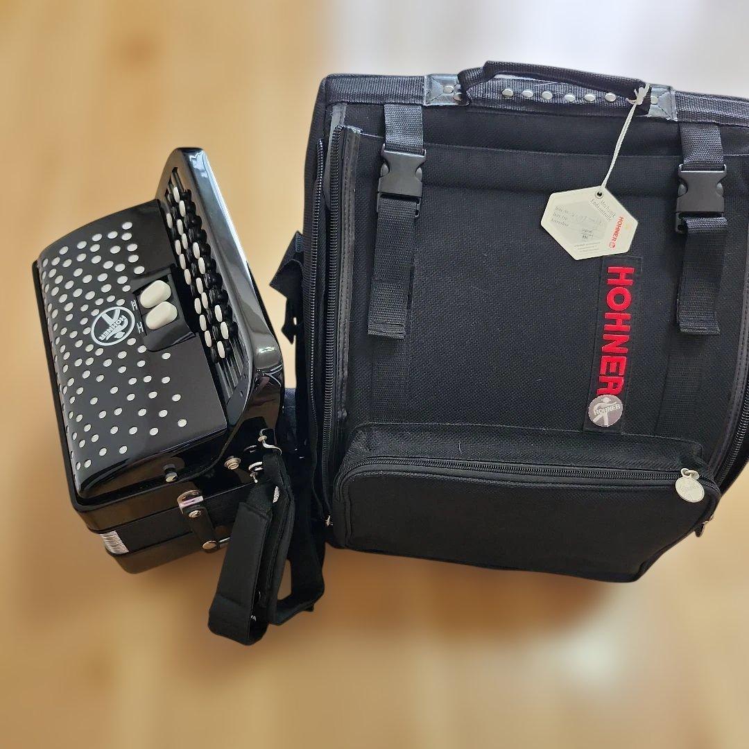 Hohner nova Ⅱ 48 アコーディオン ブラック 専用ケース付き
