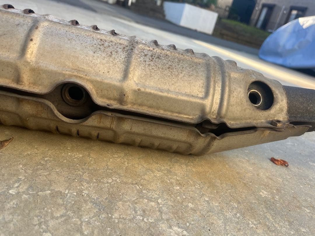 ホンダステップワゴン　RG RG3純正触媒