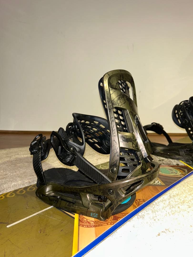 【8000円値下げ！】Burtonスノーボードバインディングセット