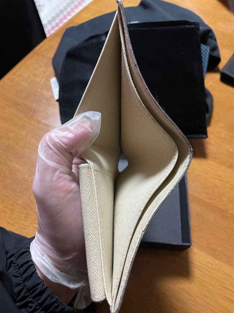 【LOUIS VUITTON】ダミエ・アズール アイボリー 二つ折り財布