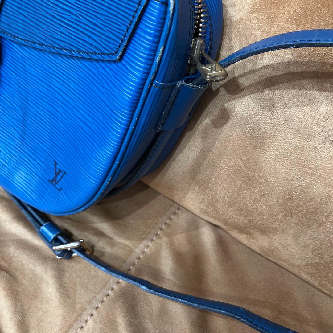 ルイヴィトン　LOUIS VUITTONエピレザー ショルダーバッグ 青