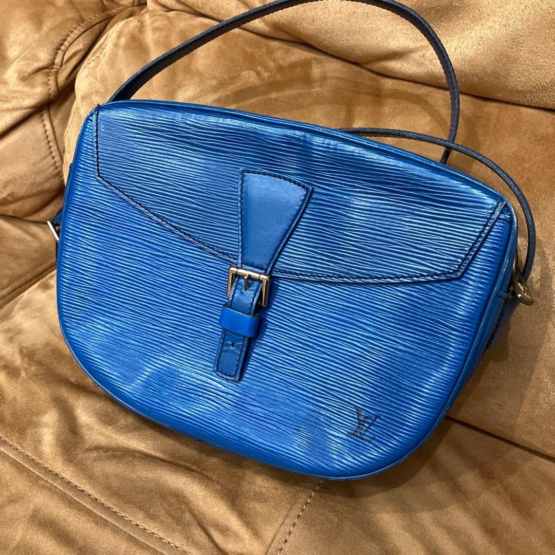 ルイヴィトン　LOUIS VUITTONエピレザー ショルダーバッグ 青