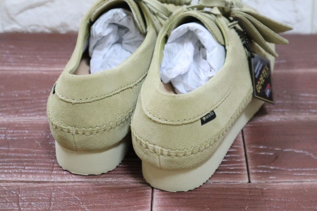 新品 クラークス　ウィーバー　ゴアテックス メープルスエード Clarks