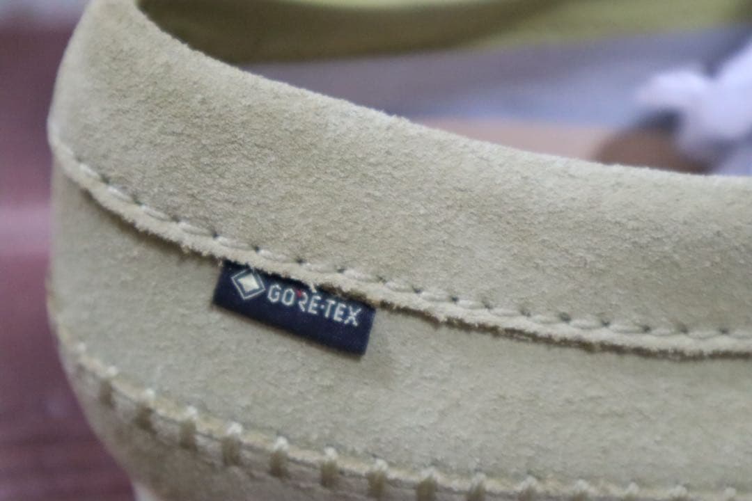 新品 クラークス　ウィーバー　ゴアテックス メープルスエード Clarks