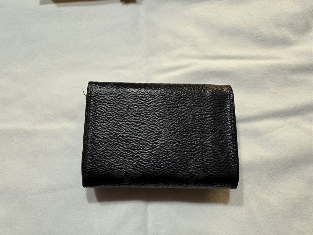 LOUIS VUITTON ブラックレザー 三つ折り財布