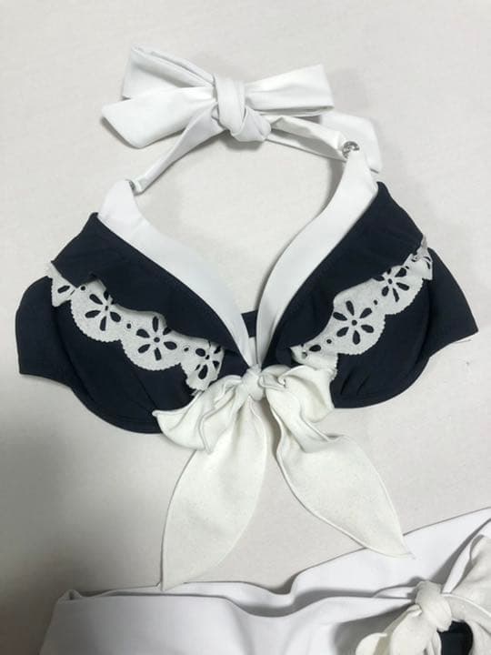 LODISPOTTO 水着　スカラップレース／ラメ／ネイビー×ホワイト