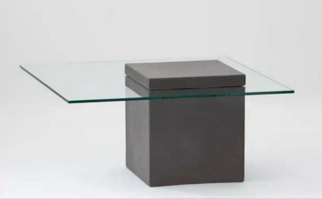 （送料込）モーダエンカーサ　FLYING table ガラス・コンクリート