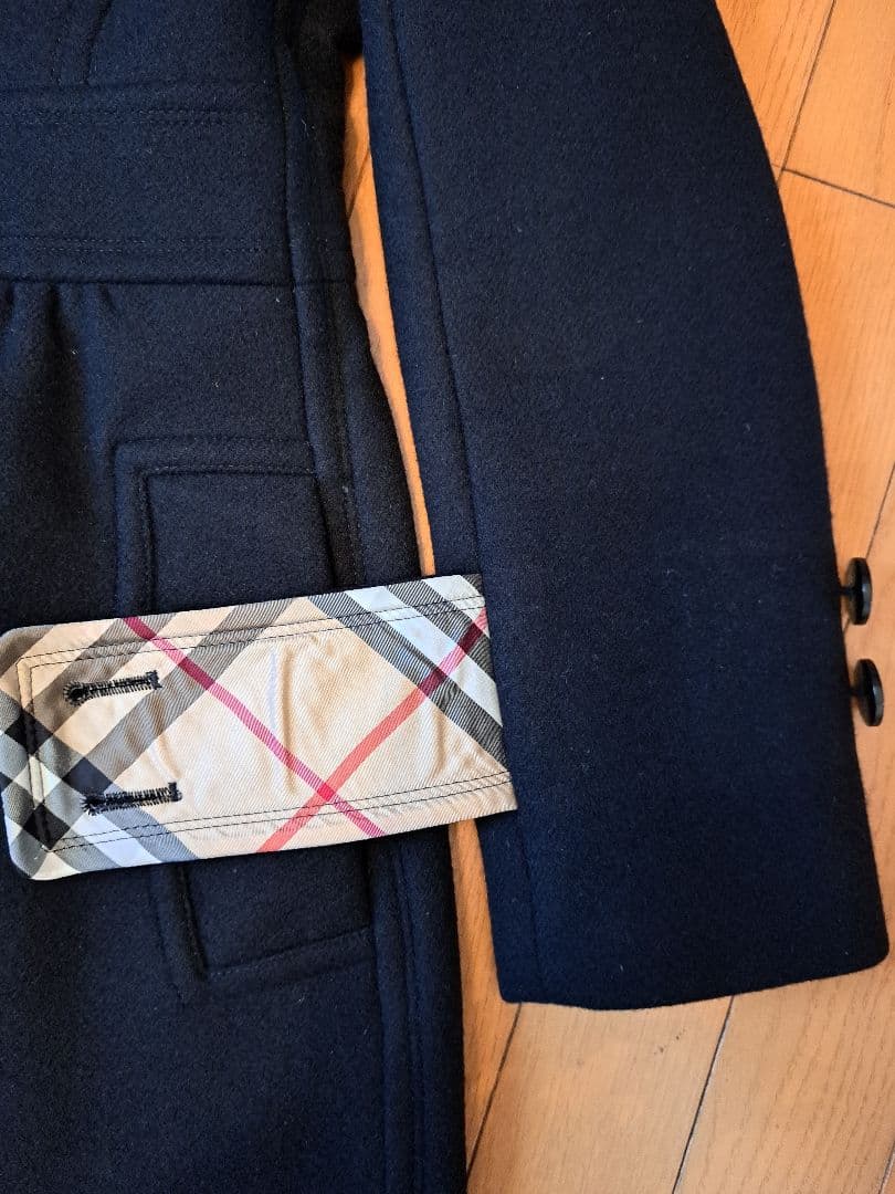 美品　バーバリーブルーレーベル　ロングコート黒　40　ノバチェック