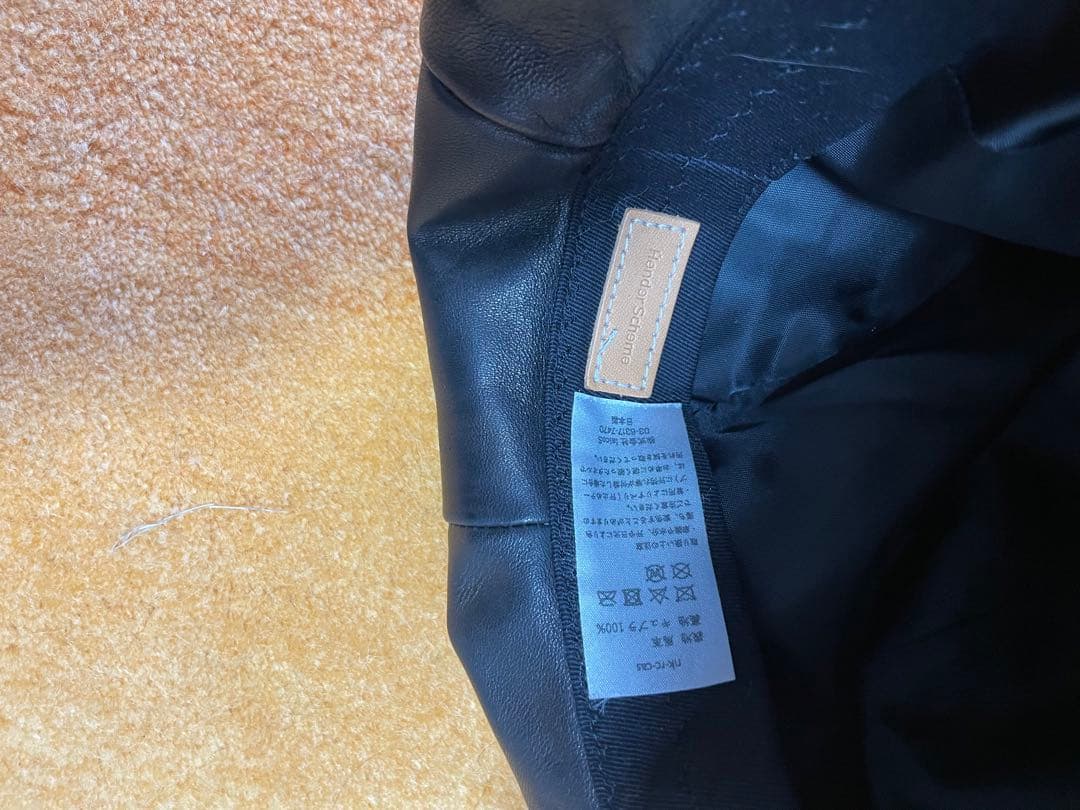 エンダースキーマ　黒 レザー キャスケット 帽子