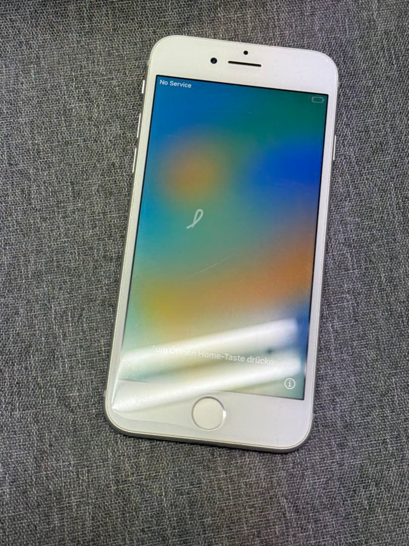 Apple iPhone 8 シルバー 64GB