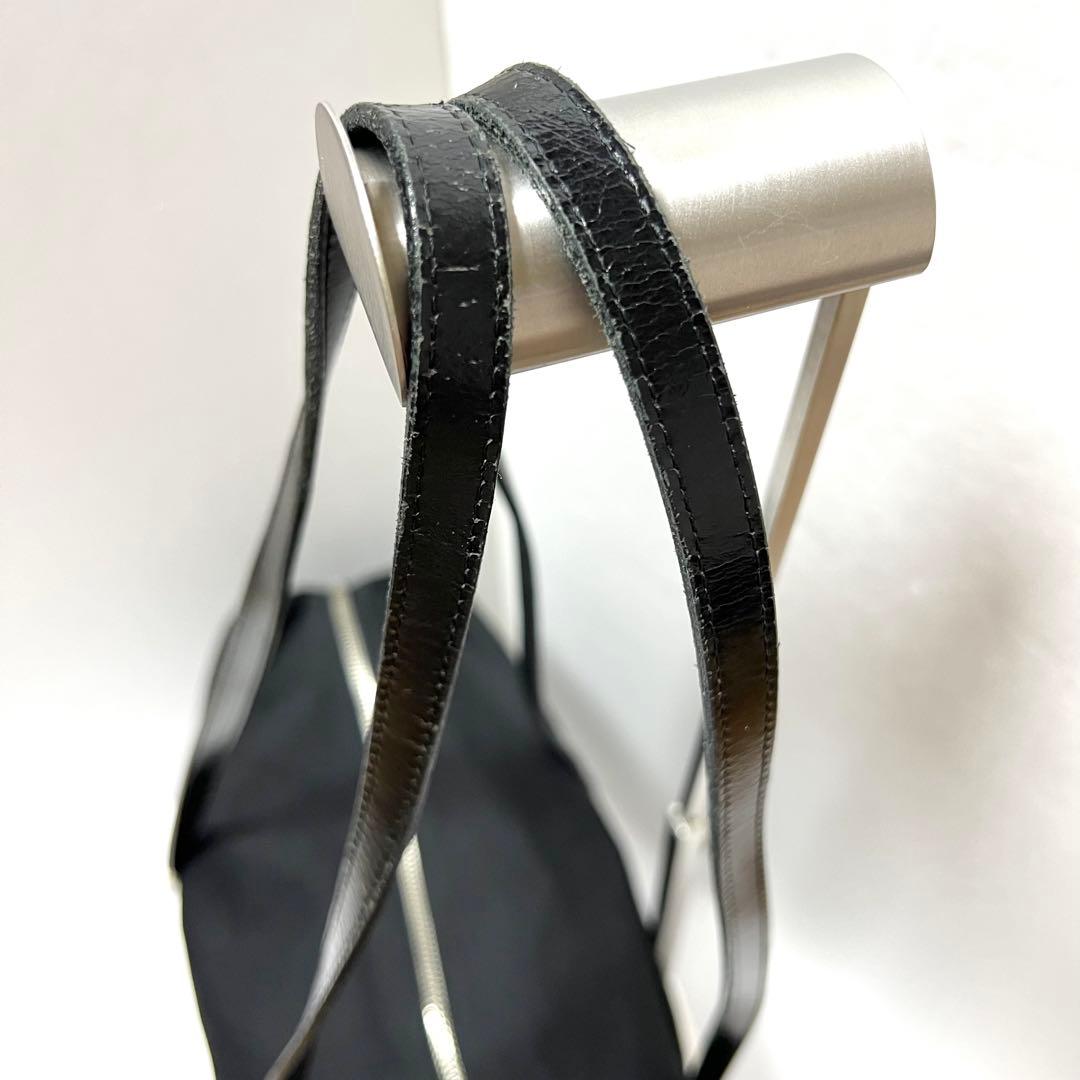 【良品】GIVENCHY ジバンシィ ボストンバッグ ナイロン 4Gロゴ 黒