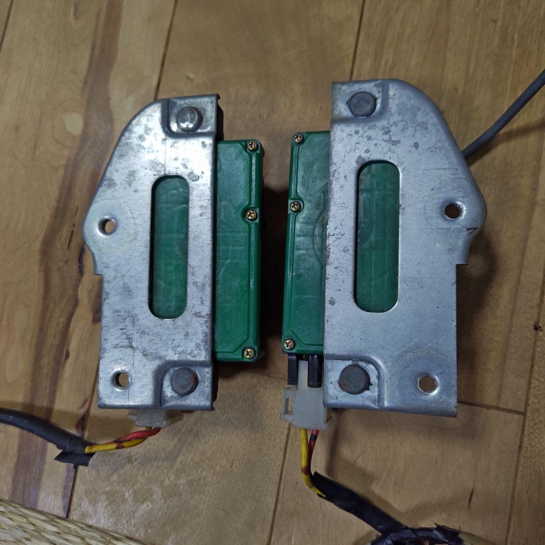 R30スカイライン ドアロックソレノイド ドアロックアクチュエーター