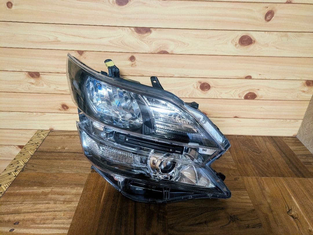 送料無料 20ヴェルファイア 前期 ヘッドライト 左右セット 黄ばみ無し
