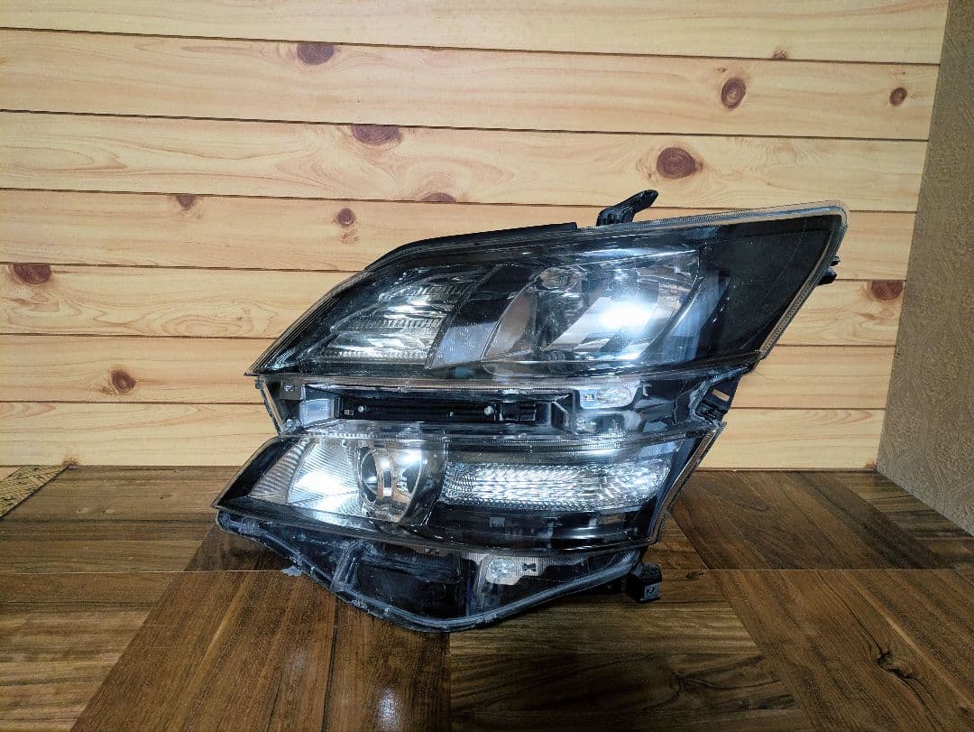 送料無料 20ヴェルファイア 前期 ヘッドライト 左右セット 黄ばみ無し