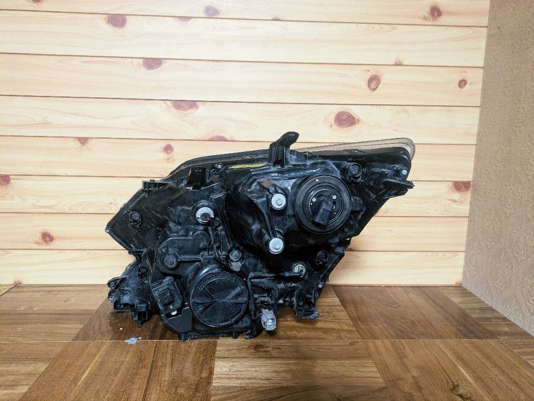 送料無料 20ヴェルファイア 前期 ヘッドライト 左右セット 黄ばみ無し