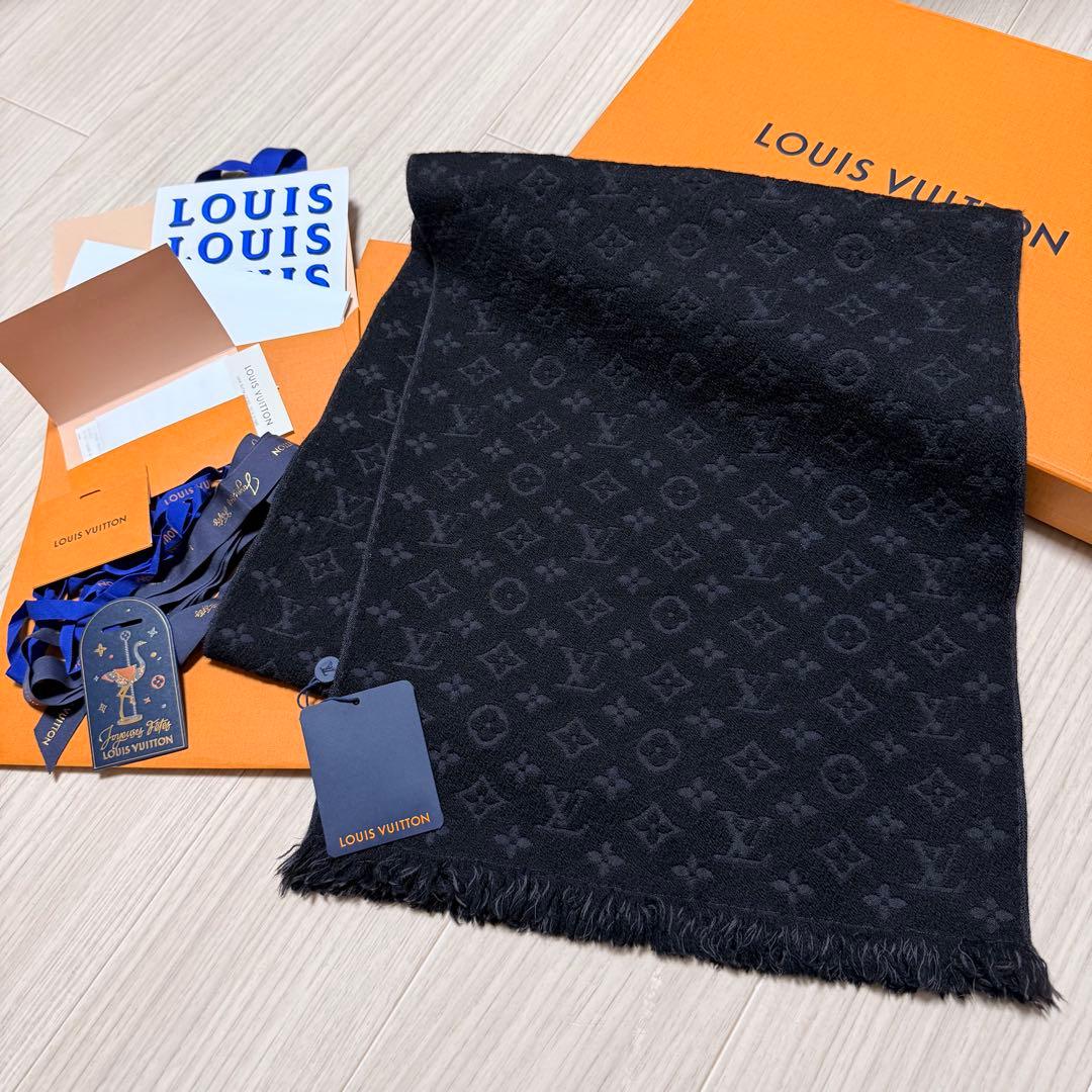 現行モデル新品箱紙袋付❗️LVロゴマフラー✨ヴィトンマフラー❗️ヴィトン　マフラー