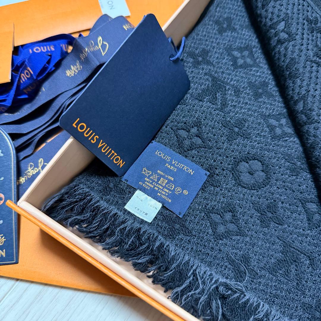 現行モデル新品箱紙袋付❗️LVロゴマフラー✨ヴィトンマフラー❗️ヴィトン　マフラー