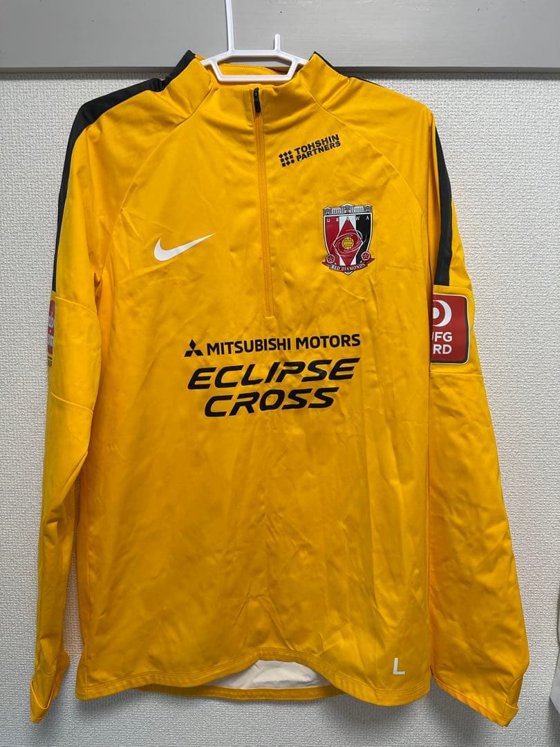 浦和レッズ　支給品　ピステ　黄色　L