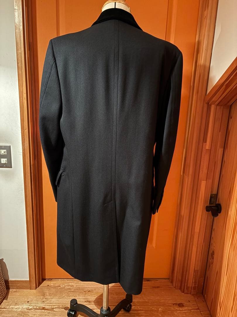 GUCCI 黒チェスターコート