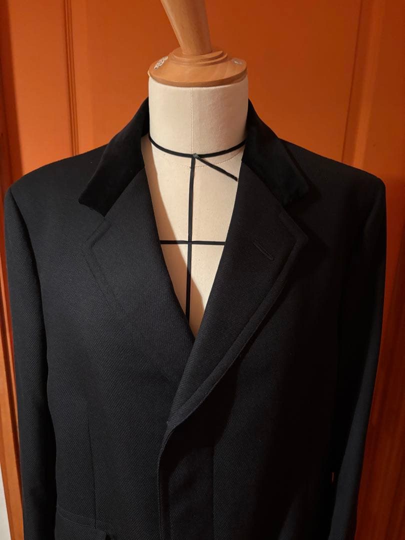 GUCCI 黒チェスターコート