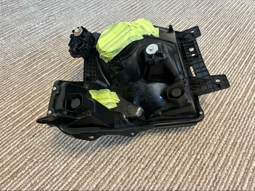 スオンスズキ　ワゴンR⭐︎純正右ヘッドライト　35120-56T02