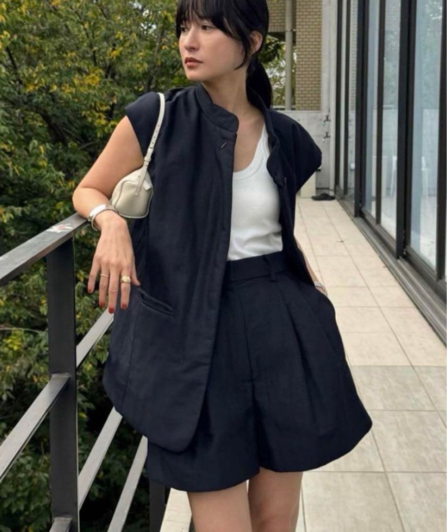 CLANE パデッドショートパンツ