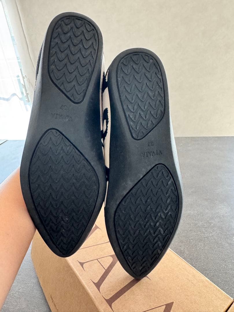 VIVAIA Aria Walker超撥水ポインテッドトゥフラットシューズ 37