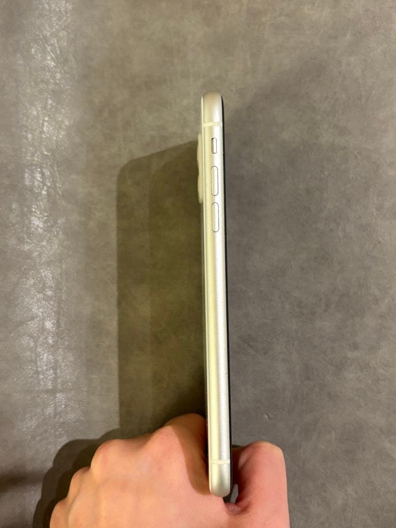 Apple iPhone 11 本体 128GB SIMフリー