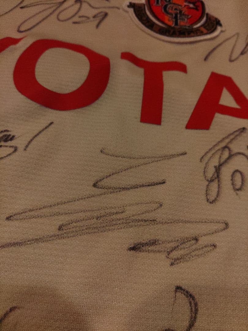 グランパスGKユニフォームマルチサイン入りSAMPLEユニフォーム