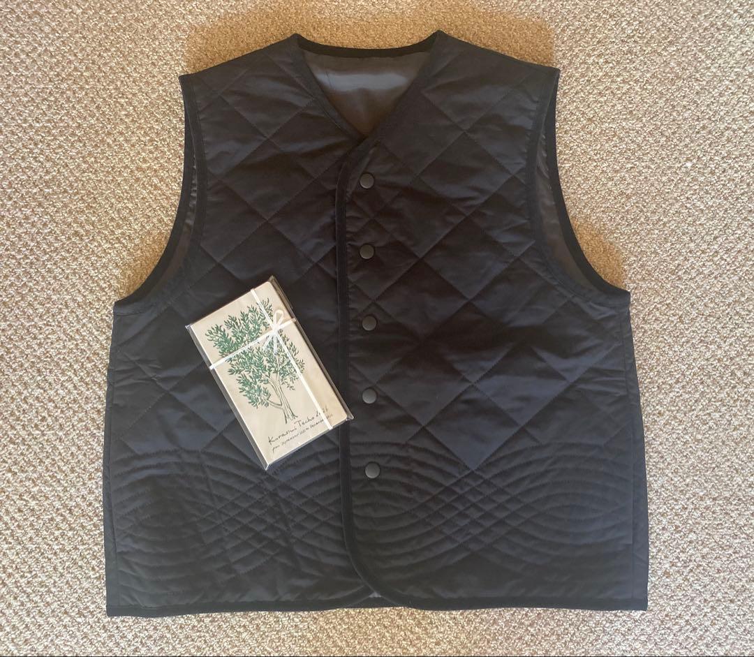 北欧、暮らしの道具店　キルティングベスト　ブラック　ノベルティ　手帳