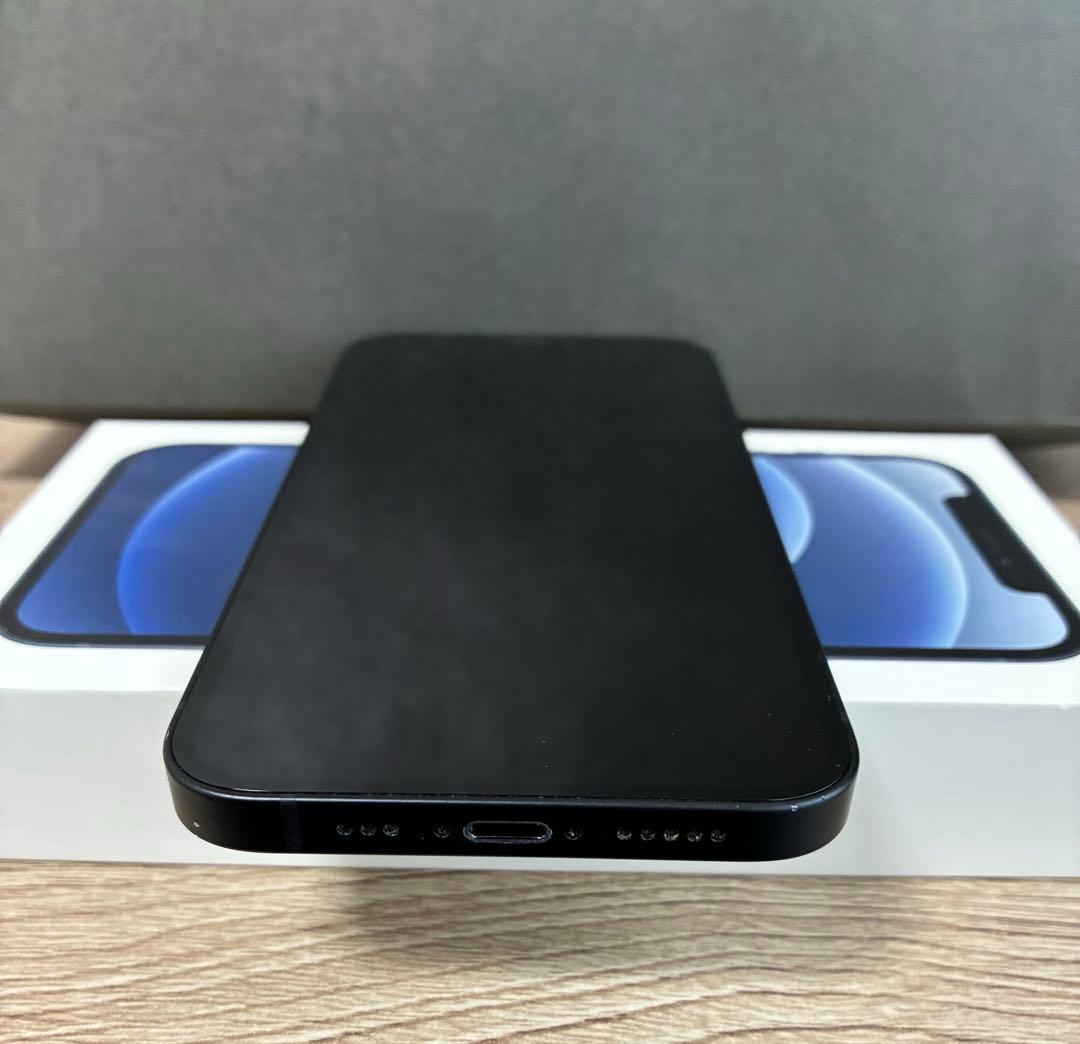 iPhone12 本体　64GB