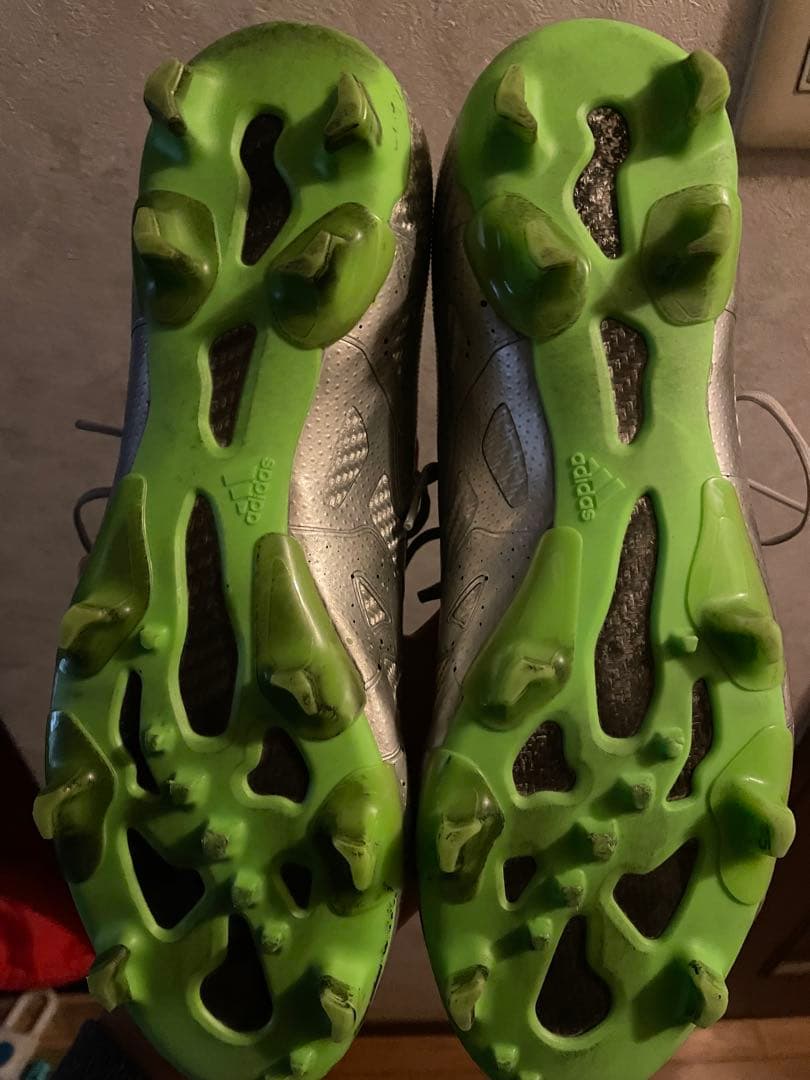 サッカースパイク　アディダスx 15.1 kamo限定国内200足限定