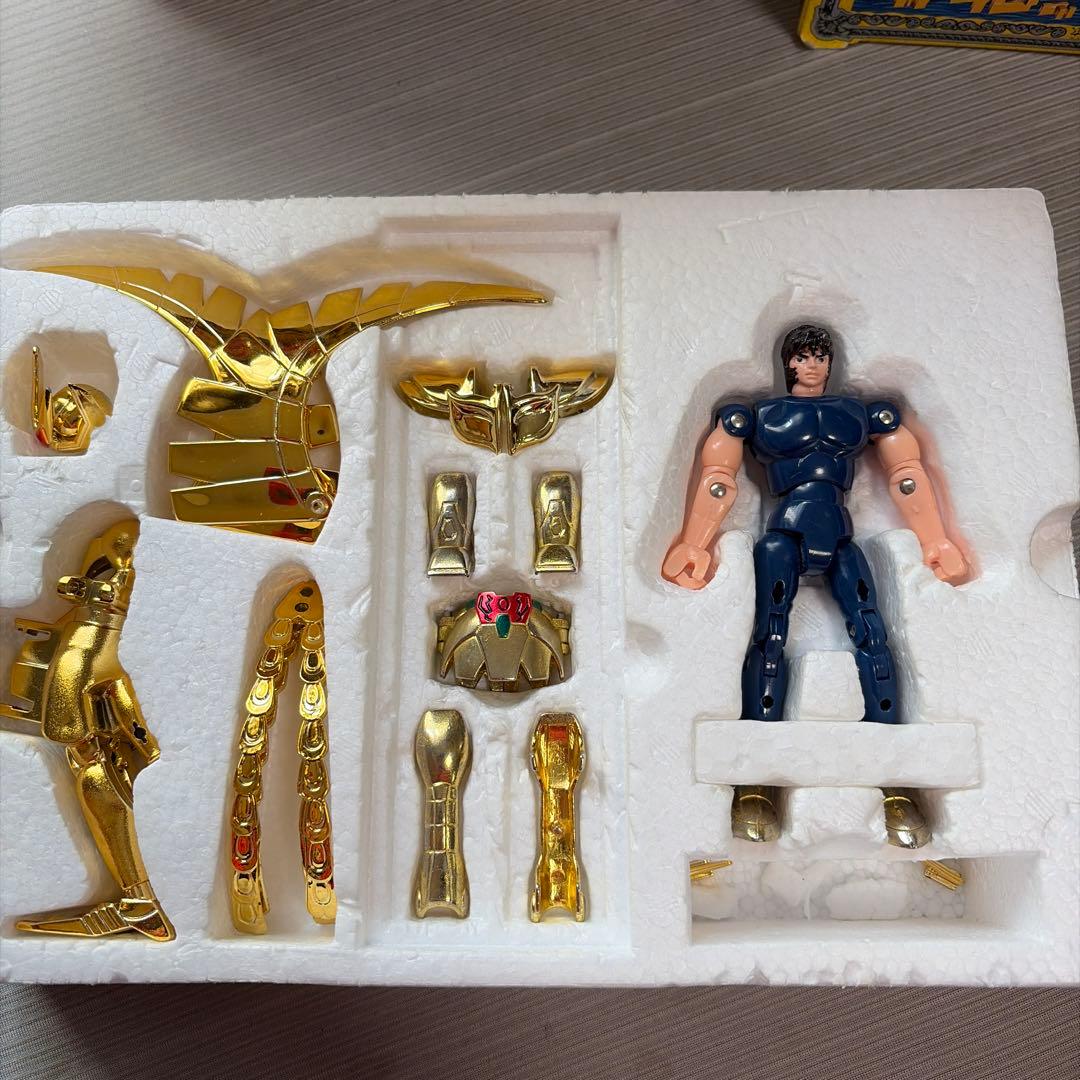 聖闘士星矢 聖闘士聖衣 フェニックス一輝 ゴールドバージョン